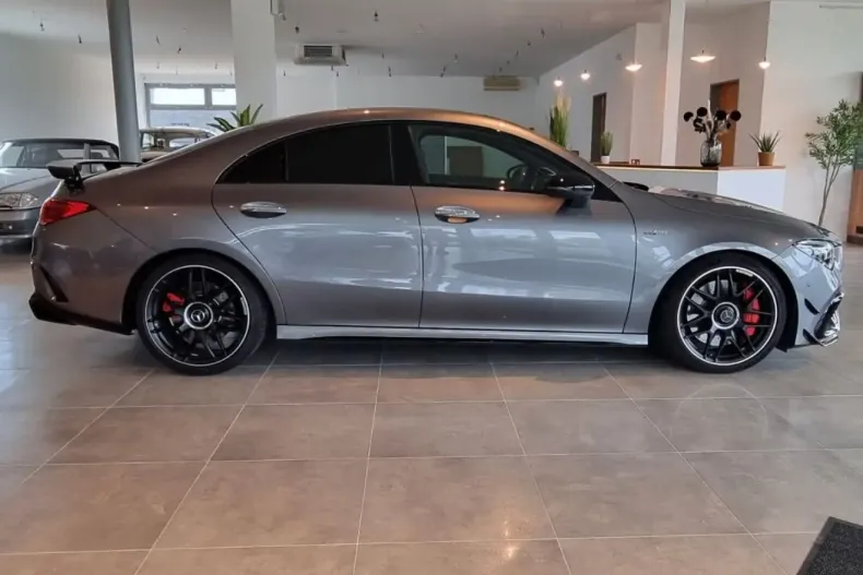 Mercedes-Benz CLA 45 AMG din 2024 cu 25.175 km - oferta MER172215 - foto 6