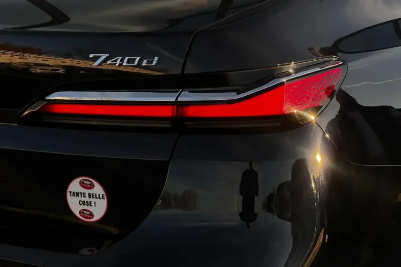 BMW 740 din 2023 cu 41.940 km - oferta BMW172225 - foto 33