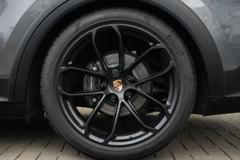 Porsche Cayenne din 2024 cu 8.500 km - oferta POR172239 - foto 17