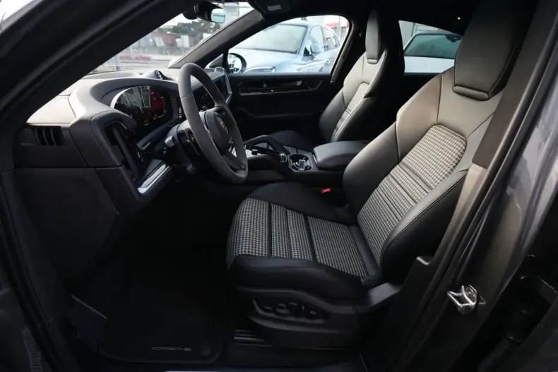 Porsche Cayenne din 2024 cu 8.500 km - oferta POR172239 - foto 20