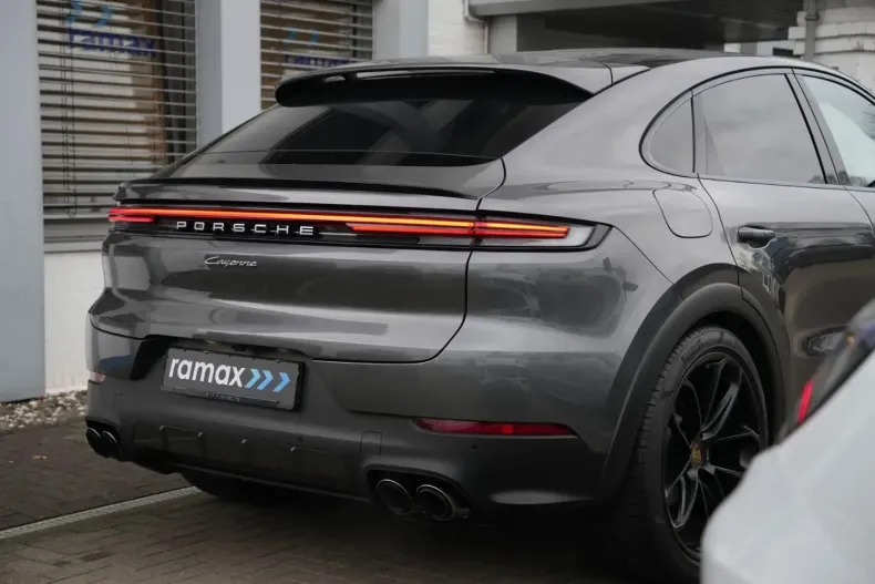 Porsche Cayenne din 2024 cu 8.500 km - oferta POR172239 - foto 44