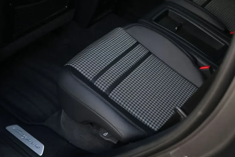 Porsche Cayenne din 2024 cu 8.500 km - oferta POR172239 - foto 48