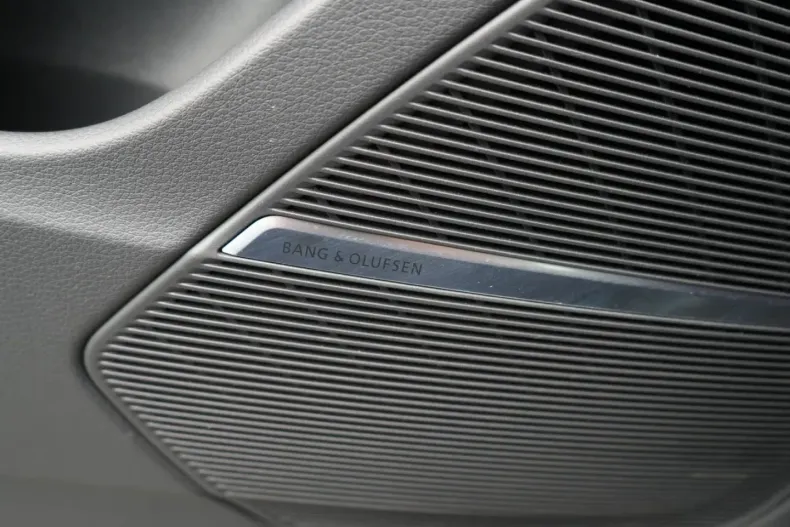 Audi RSQ8 din 2022 cu 39.609 km - oferta AUD172241 - foto 10