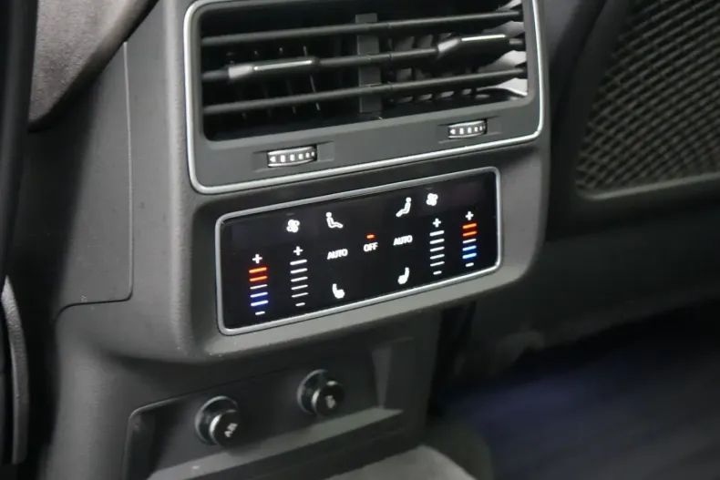 Audi RSQ8 din 2022 cu 39.609 km - oferta AUD172241 - foto 20