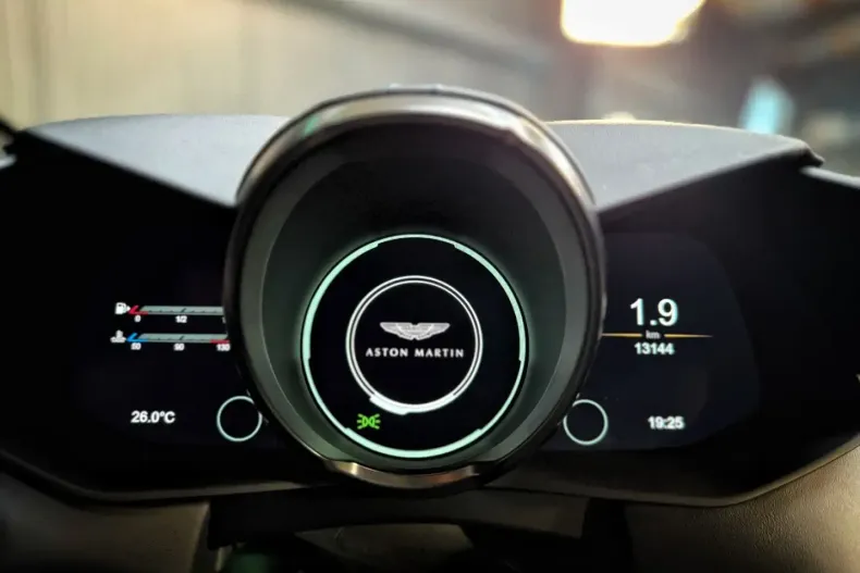 Aston Martin V8 Vantage din 2023 cu 13.144 km - oferta AST172242 - foto 18