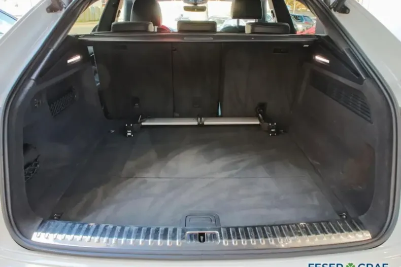 Audi SQ8 din 2022 cu 107.700 km - oferta AUD172245 - foto 9