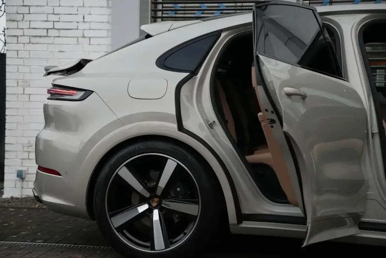 Porsche Cayenne din 2025 cu 10.000 km - oferta POR172248 - foto 18