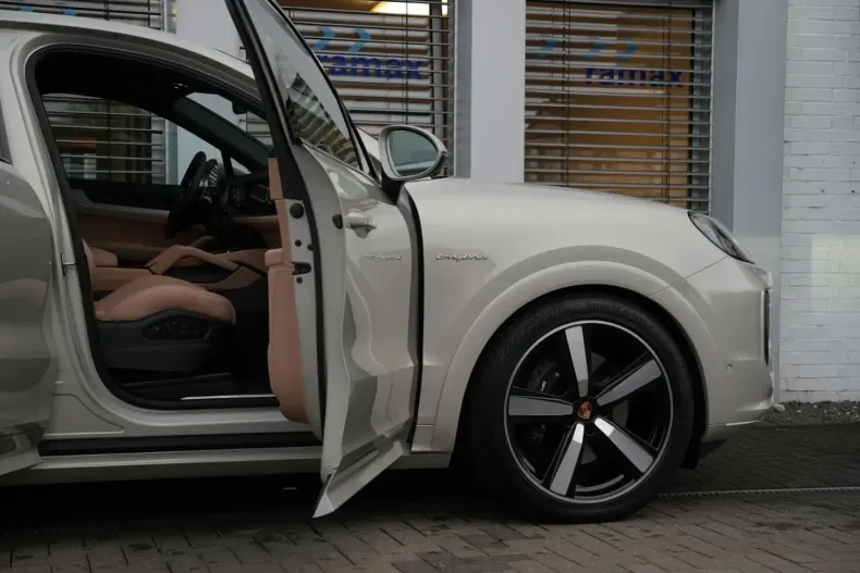 Porsche Cayenne din 2025 cu 10.000 km - oferta POR172248 - foto 19