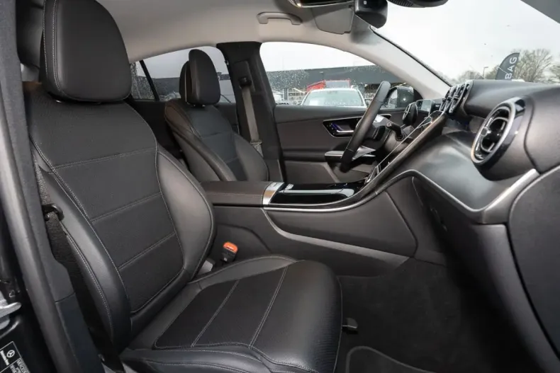 Mercedes-Benz GLC 200 din 2025 cu 9.526 km - oferta MER172250 - foto 10