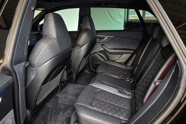 Audi RSQ8 din 2024 cu 14.845 km - oferta AUD172251 - foto 13