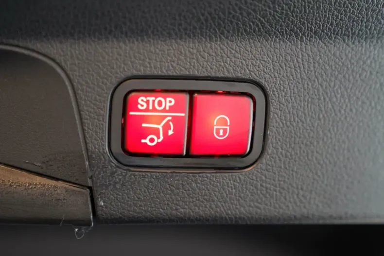 Mercedes-Benz GLE 53 AMG din 2024 cu 15.153 km - oferta MER172254 - foto 7