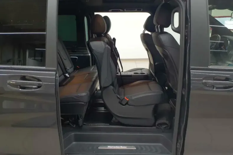 Mercedes-Benz V 300 din 2022 cu 90.463 km - oferta MER172258 - foto 7