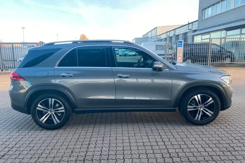 Mercedes-Benz GLE 580 din 2024 cu 13.205 km - oferta MER172267 - foto 4