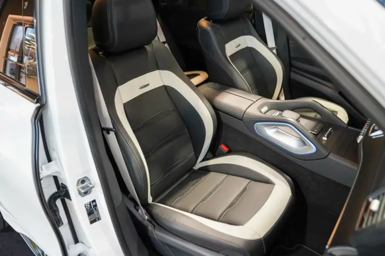 Mercedes-Benz GLE 63 AMG din 2024 cu 14.800 km - oferta MER172270 - foto 10