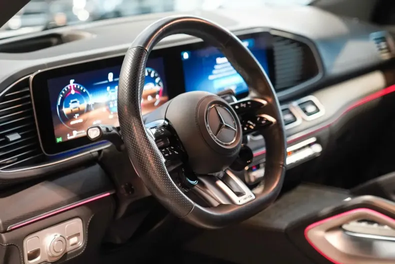 Mercedes-Benz GLE 63 AMG din 2024 cu 14.800 km - oferta MER172270 - foto 17