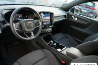 Volvo XC40 din 2023 cu 46.086 km - oferta VOL172272 - foto 4