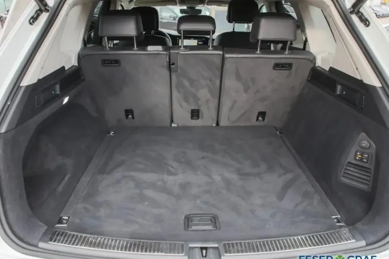 Volkswagen Touareg din 2022 cu 48.550 km - oferta VOL172278 - foto 7