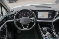 Volkswagen Touareg din 2022 cu 48.550 km - oferta VOL172278 - foto 8