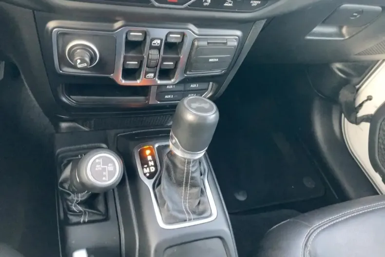 Jeep Wrangler din 2021 cu 43.387 km - oferta JEE172282 - foto 14