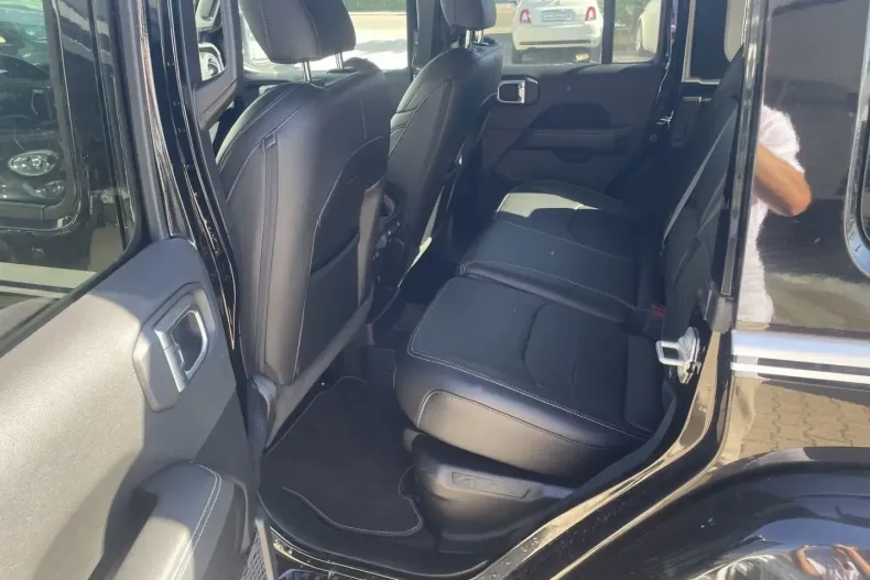 Jeep Wrangler din 2023 cu 10.765 km - oferta JEE172284 - foto 14