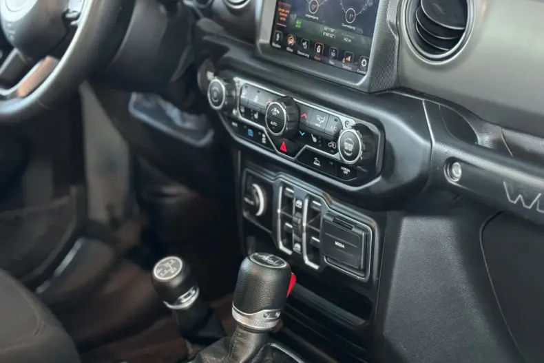 Jeep Wrangler din 2023 cu 59.226 km - oferta JEE172285 - foto 31