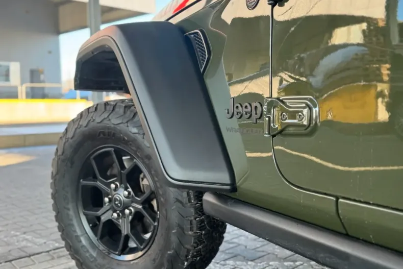 Jeep Wrangler din 2023 cu 27.095 km - oferta JEE172287 - foto 4