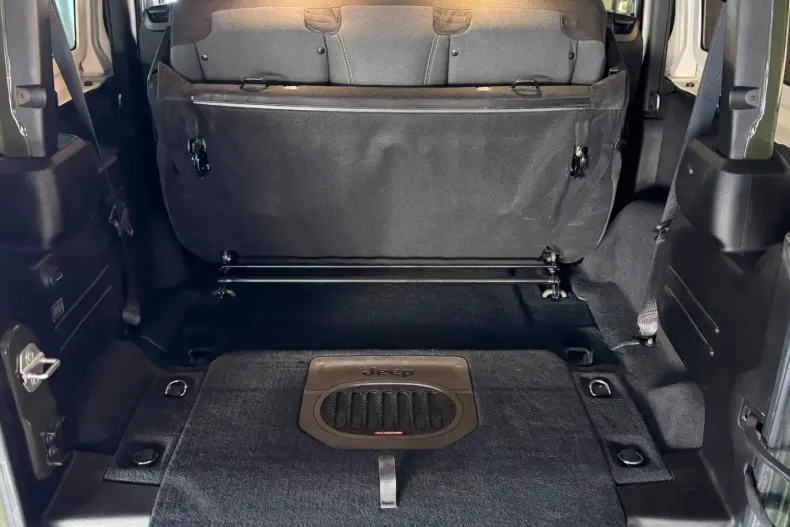 Jeep Wrangler din 2023 cu 27.095 km - oferta JEE172287 - foto 27