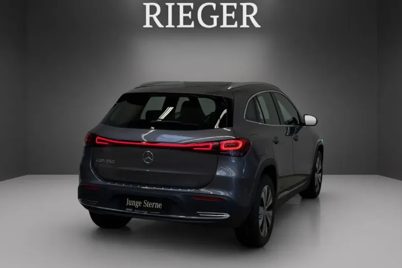 Mercedes-Benz EQA din 2023 cu 58.647 km - oferta MER172295 - foto 12