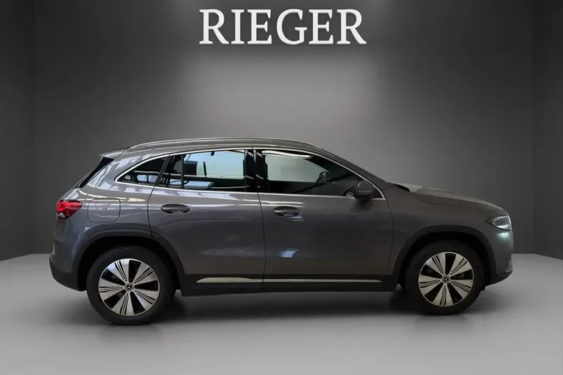 Mercedes-Benz EQA din 2023 cu 58.647 km - oferta MER172295 - foto 13