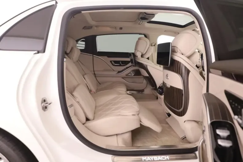 Mercedes-Benz S 580 din 2023 cu 12.800 km - oferta MER172300 - foto 11