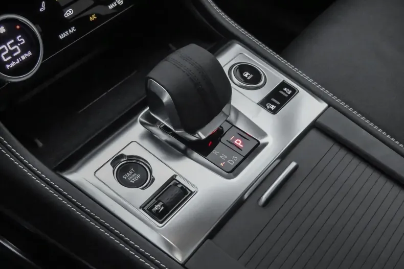 Jaguar F-Pace din 2024 cu 17.600 km - oferta JAG172306 - foto 17