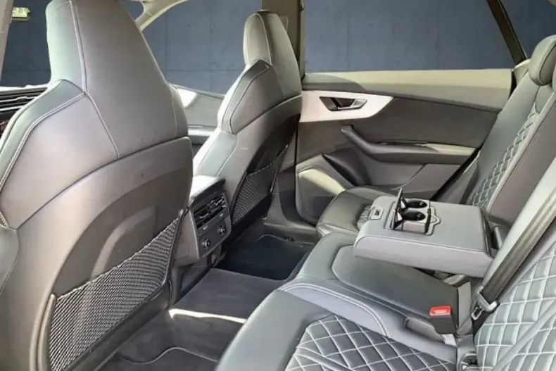 Audi SQ8 din 2021 cu 65.250 km - oferta AUD172309 - foto 12