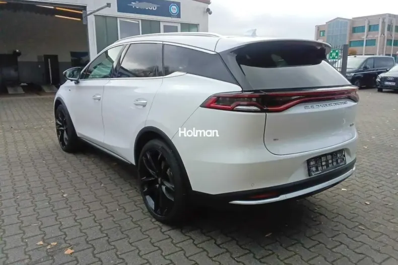 BYD TANG din 2023 cu 26.875 km - oferta BYD172310 - foto 3