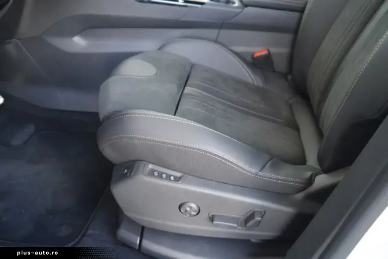 Peugeot 3008 din 2024 cu 5.000 km - oferta PEU172313 - foto 12