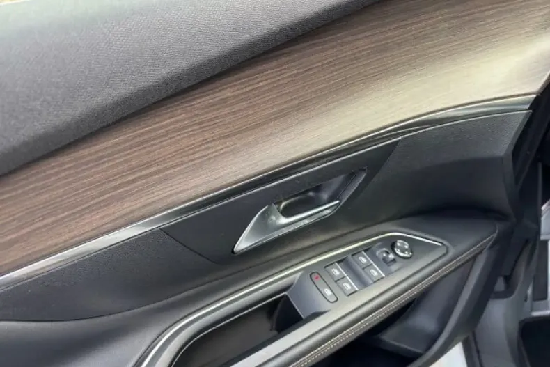 Peugeot 5008 din 2023 cu 23.173 km - oferta PEU172314 - foto 7