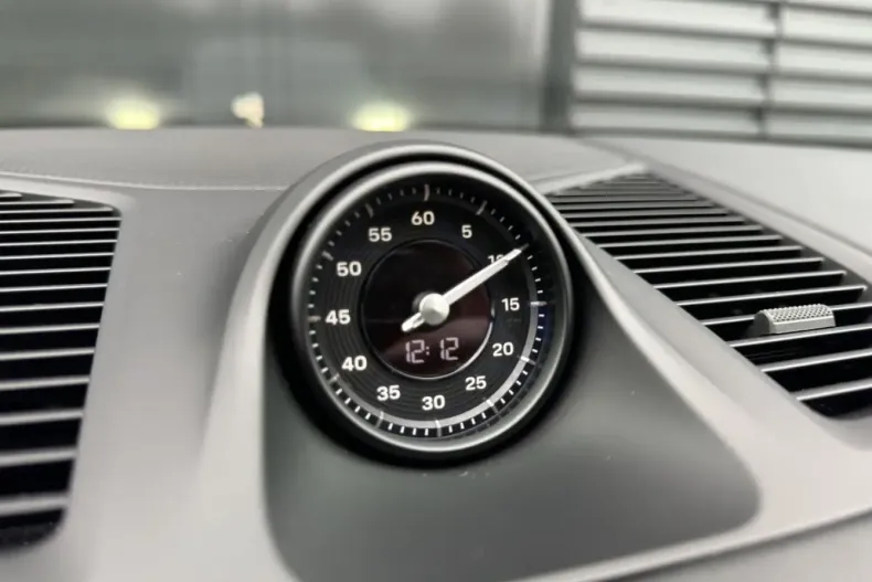 Porsche Cayenne din 2025 cu 11.490 km - oferta POR172317 - foto 10