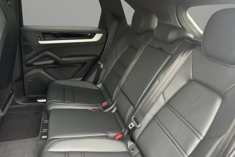 Porsche Cayenne din 2025 cu 11.490 km - oferta POR172317 - foto 13