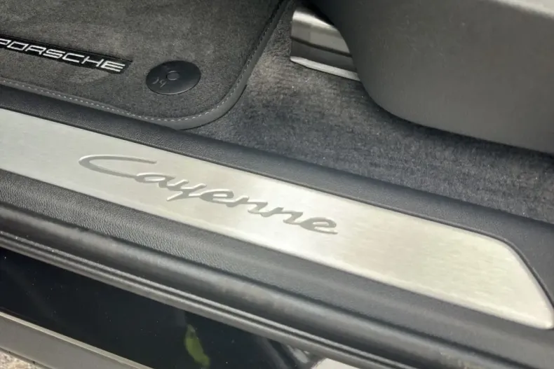 Porsche Cayenne din 2025 cu 11.490 km - oferta POR172317 - foto 22