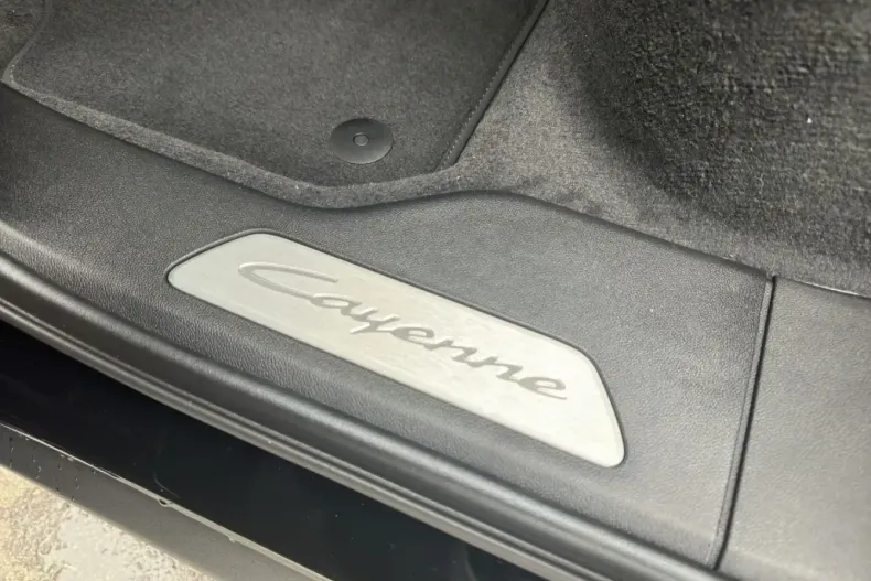 Porsche Cayenne din 2025 cu 11.490 km - oferta POR172317 - foto 23