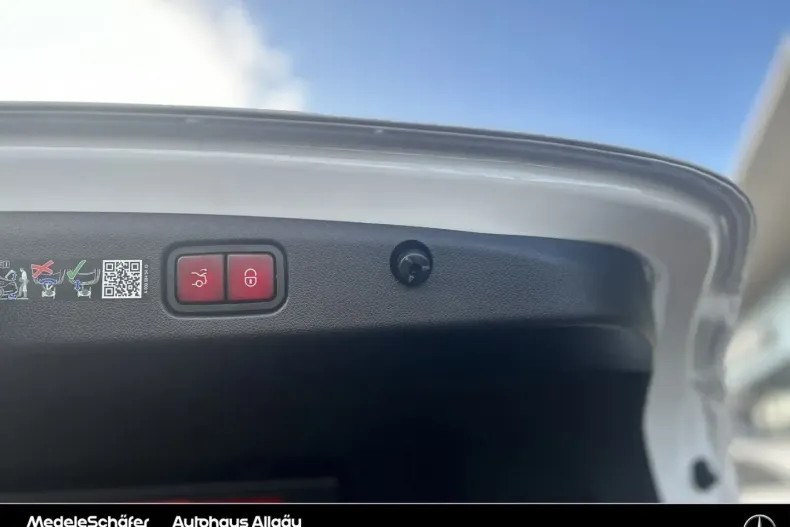 Mercedes-Benz E 53 AMG din 2025 cu 39.402 km - oferta MER172337 - foto 11