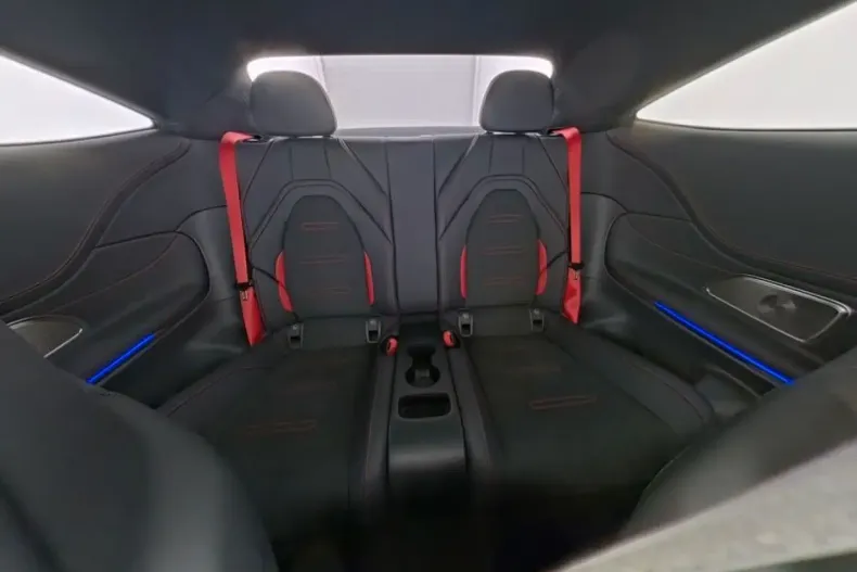 Mercedes-Benz E 53 AMG din 2024 cu 15.940 km - oferta MER172338 - foto 9