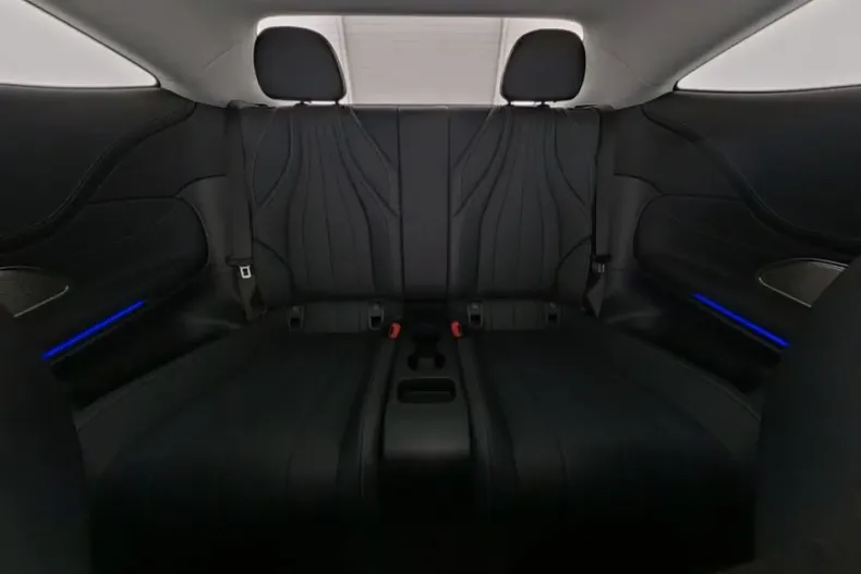 Mercedes-Benz CLE 300 din 2025 cu 23.598 km - oferta MER172339 - foto 4