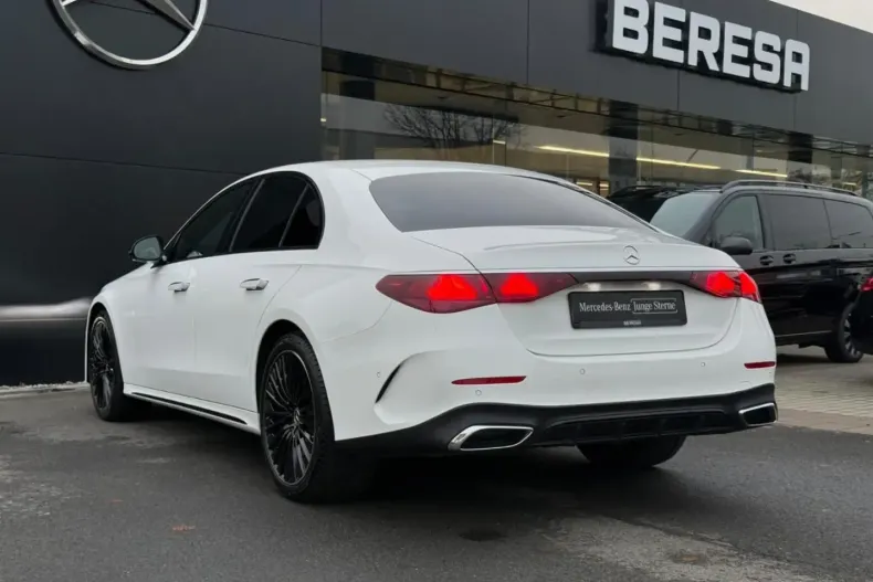 Mercedes-Benz E 200 din 2024 cu 15.336 km - oferta MER172346 - foto 3