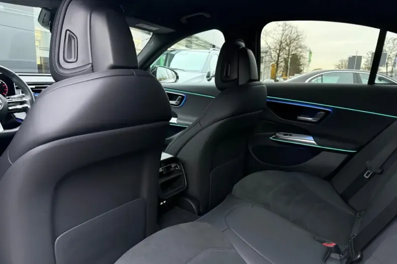 Mercedes-Benz E 200 din 2024 cu 15.336 km - oferta MER172346 - foto 11