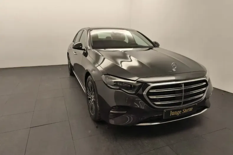 Mercedes-Benz E 200 din 2024 cu 5.035 km - oferta MER172347 - foto 1