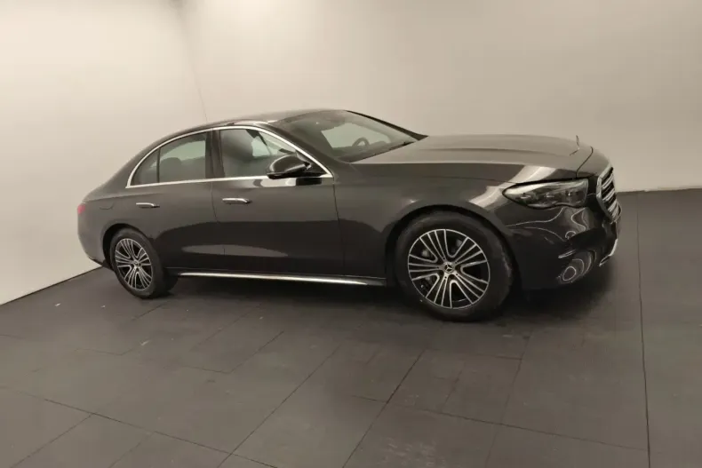 Mercedes-Benz E 200 din 2024 cu 5.035 km - oferta MER172347 - foto 3