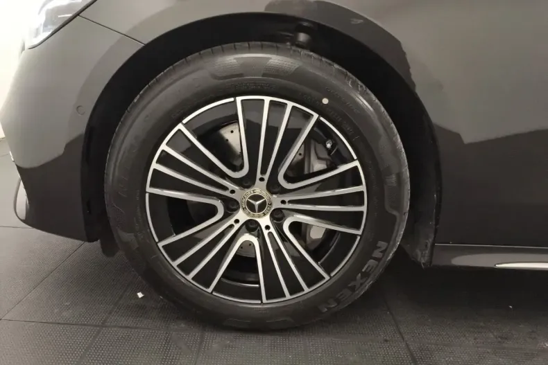 Mercedes-Benz E 200 din 2024 cu 5.035 km - oferta MER172347 - foto 9