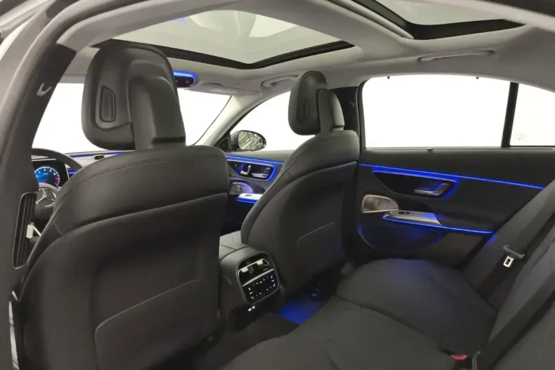 Mercedes-Benz E 200 din 2024 cu 5.035 km - oferta MER172347 - foto 18