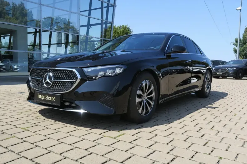 Mercedes-Benz E 220 din 2024 cu 13.797 km - oferta MER172353 - foto 1