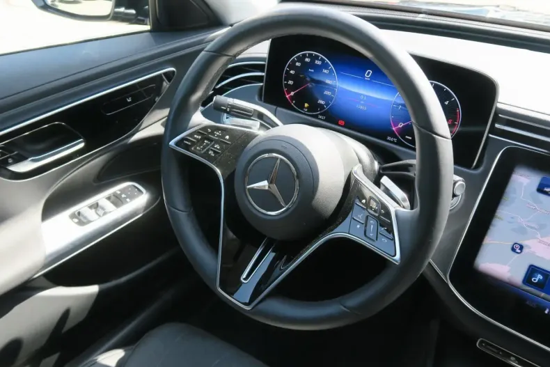 Mercedes-Benz E 220 din 2024 cu 13.797 km - oferta MER172353 - foto 12